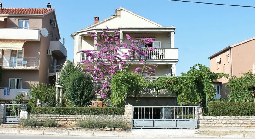 Apartment Klara Biograd Na Moru Rum bild